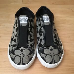Coach slip on sneaker (laceless)